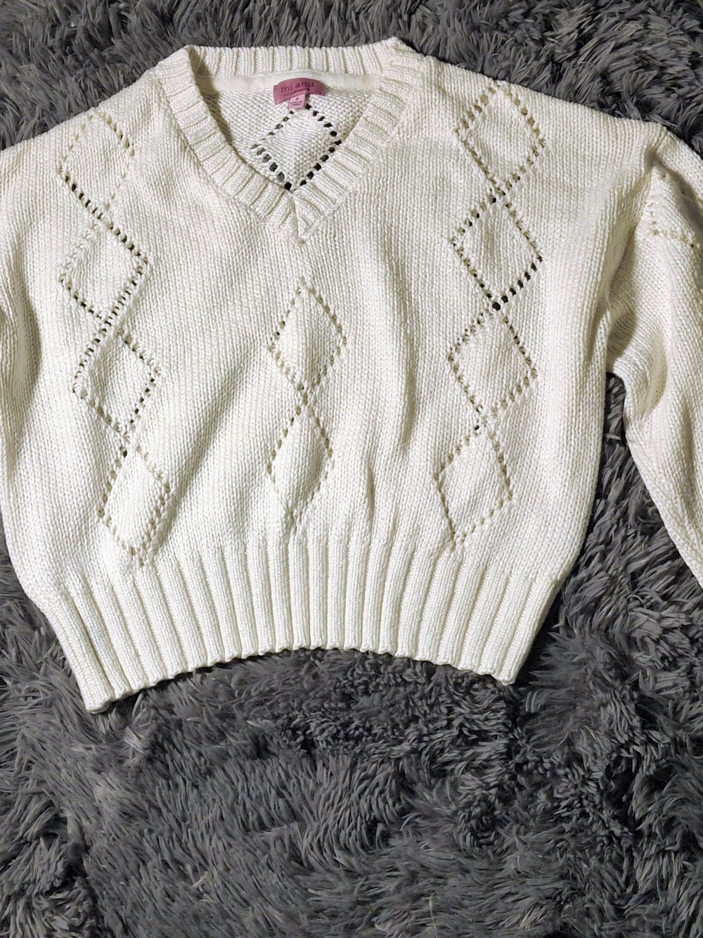 miami Cream V-Neck Diamond Pointelle Knit Sweater